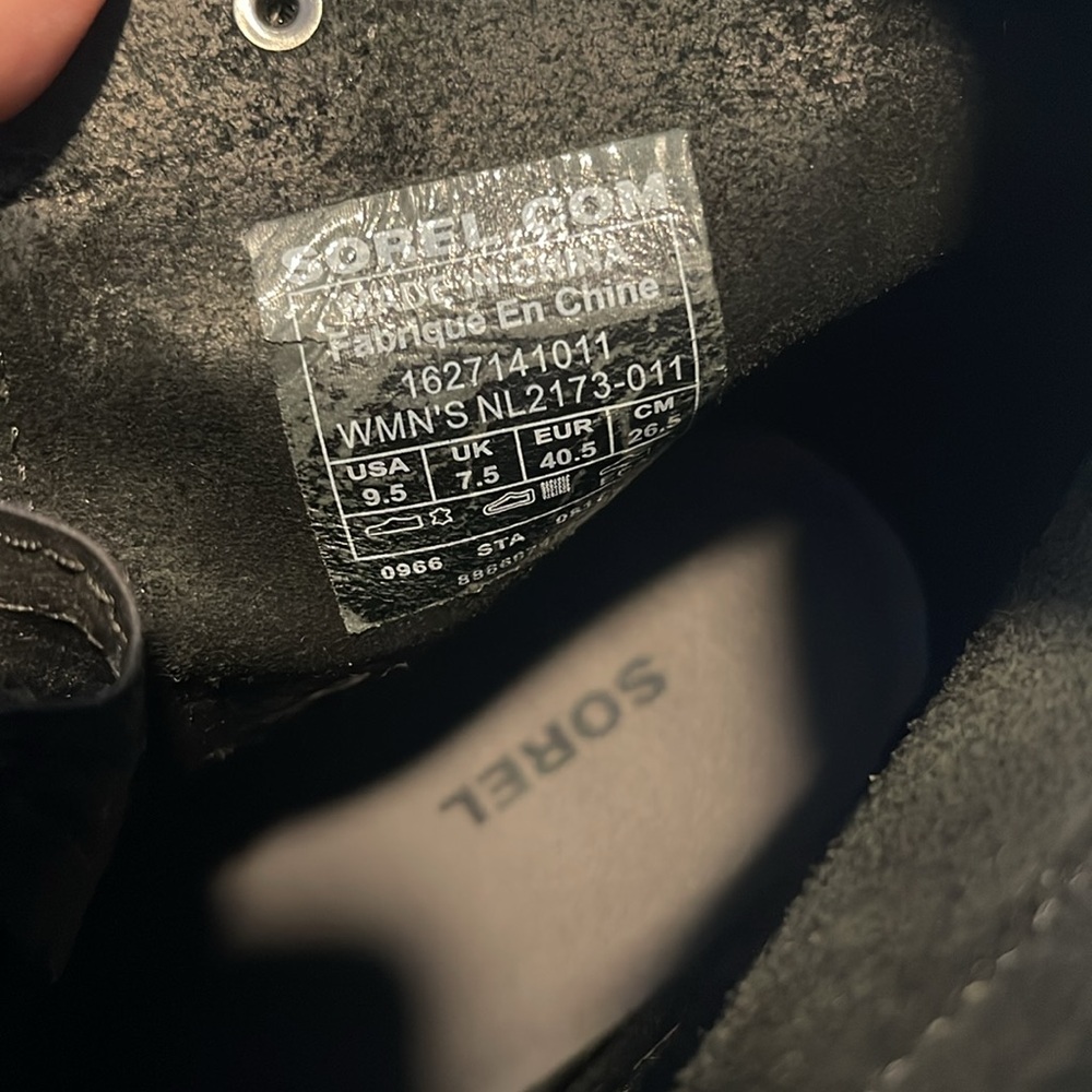 Sorel Joan of Arctic lace up boot - Picture 4 of 4